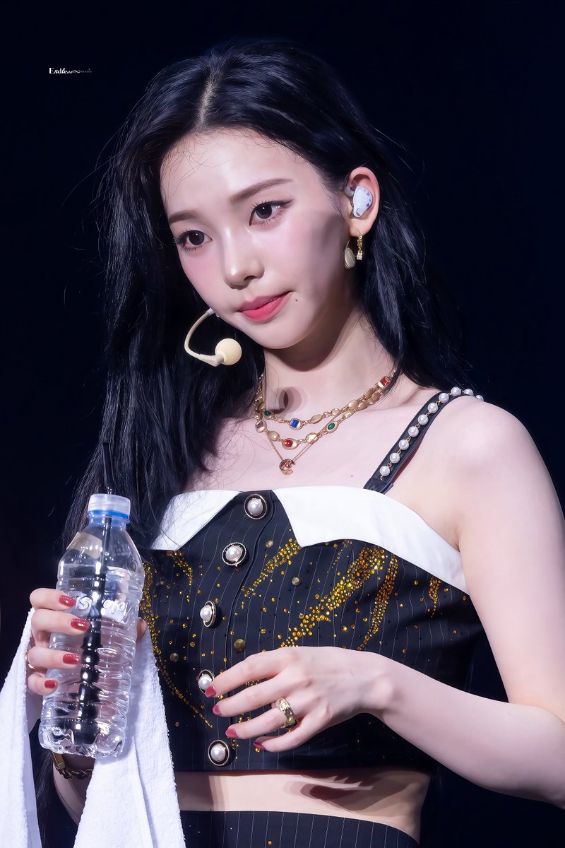 𝙀𝙣𝙙𝙡𝙚𝙨𝙨. tweet media