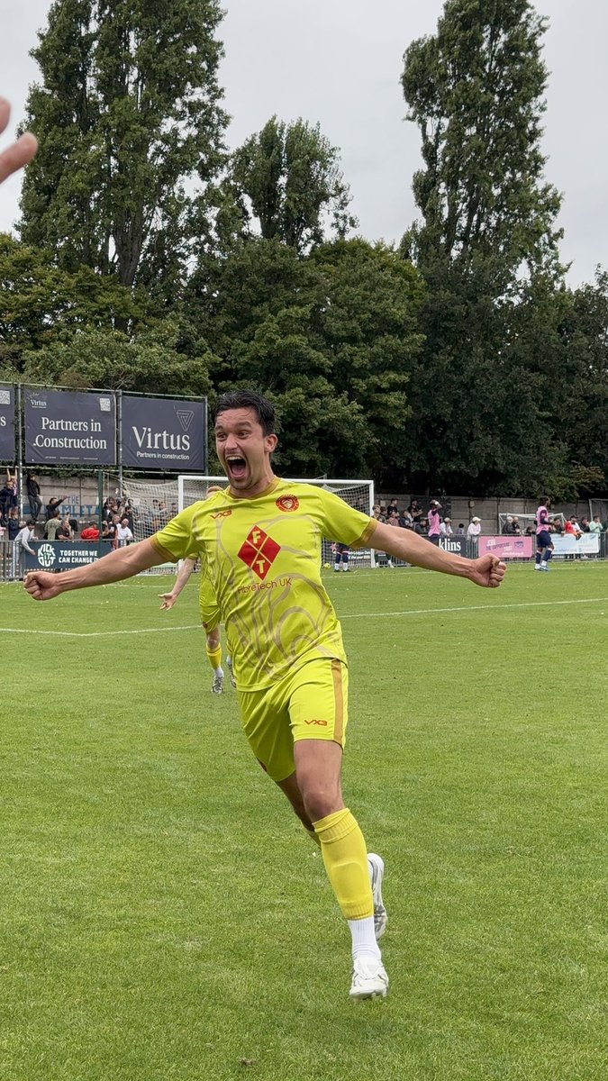 Alex Irons (@irnsbru) on Twitter photo The magic of the cup as <a href="/whitstabletown/">Whitstable Town Football Club</a> knock <a href="/DulwichHamletFC/">Dulwich Hamlet FC</a> out of the FA Cup 3-2 with the last kick of the game after being 2-0 down at half time The magic of the cup as <a href="/whitstabletown/">Whitstable Town Football Club</a> knock <a href="/DulwichHamletFC/">Dulwich Hamlet FC</a> out of the FA Cup 3-2 with the last kick of the game after being 2-0 down at half time