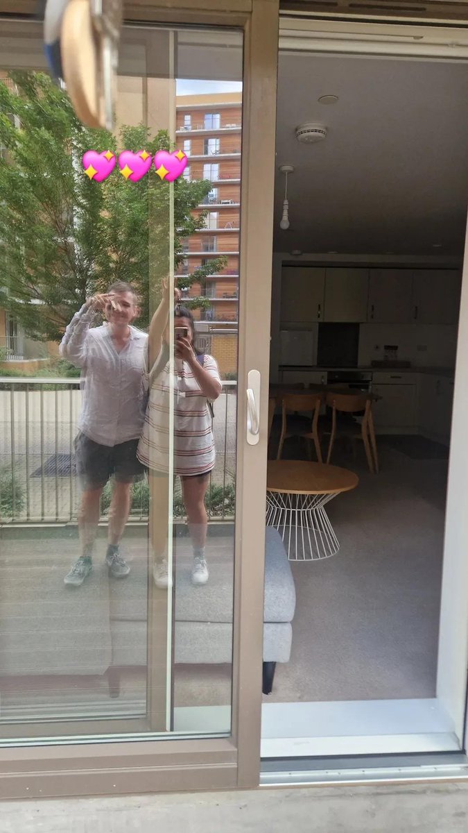 Not much happens on here these days but thought those of you left might like to know that I've moved to Leeds with my best friend in the world. On my way back to London for a work trip to Texas but we have a home together at last and I couldn't be happier ♥️