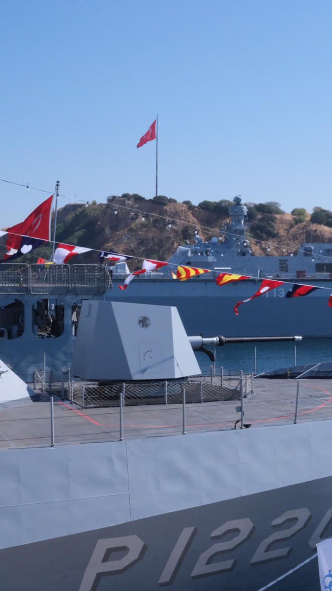 TurkishCentury's tweet image. 💥 Supporting #antiaircraft, #antiship and shore #bombardment rounds, MKE's #Denizhan 76/62 mm naval gun is quickly becoming a weapon of choice on the most advanced #TurkishNavy and allied ships. 🇹🇷