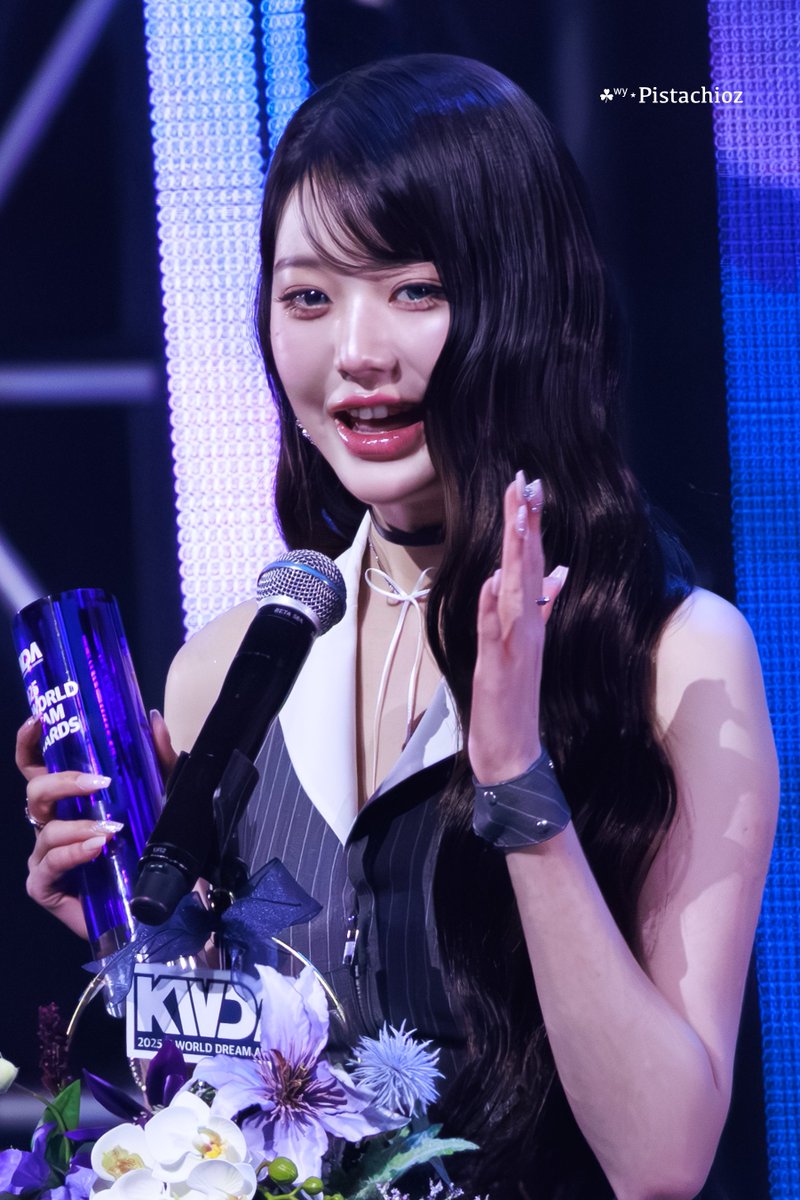 zwycoder's tweet image. 영원히 Lucky Vicky🍀

#HappyJANGWONYOUNGday
#오늘은_다_원영이꼬

#LuckyVickyDay

#NationalWonyoungDay 
#원영아_행운은늘네편이야_생일축하해

#IVE #아이브 #원영 #장원영 #WONYOUNG #JANGWONYOUNG