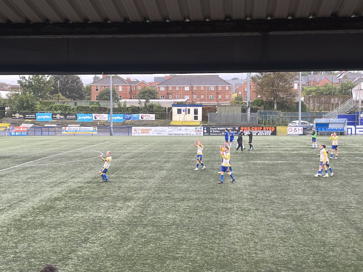 3 points for my birthday. Thanks <a href="/bangorfc/">Bangor FC</a> 💛💙