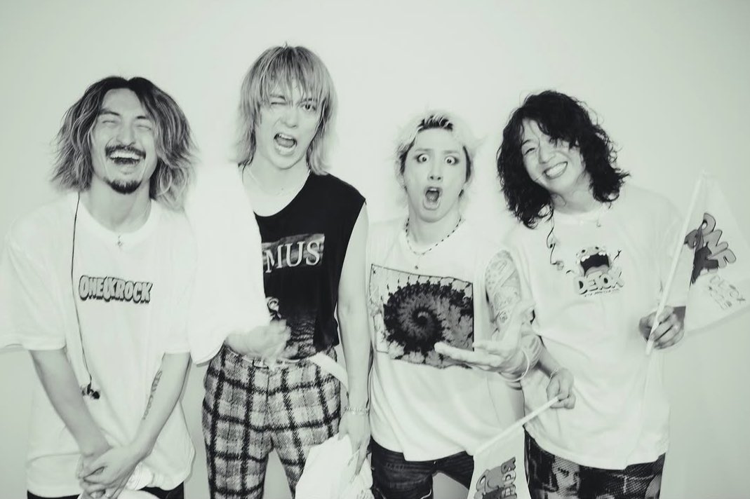 10_10969's tweet photo. ONE OK ROCKは、世界一です。
僕の人生で欠かせないもの。
いつもありがとう。
今日は幸せでした。 https://t.co/OlbDbi7b2G