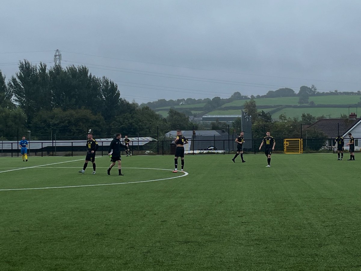 🍀 𝐑𝐄𝐒𝐔𝐋𝐓 🍀

Wellington Rec 2 - 3 St James’ Swifts
⚽️⚽️ Heaney
⚽️ Winchester

Horrible conditions for a game today, the boys played well first half despite the weather. A man down second half we battled well for all 3 points.
