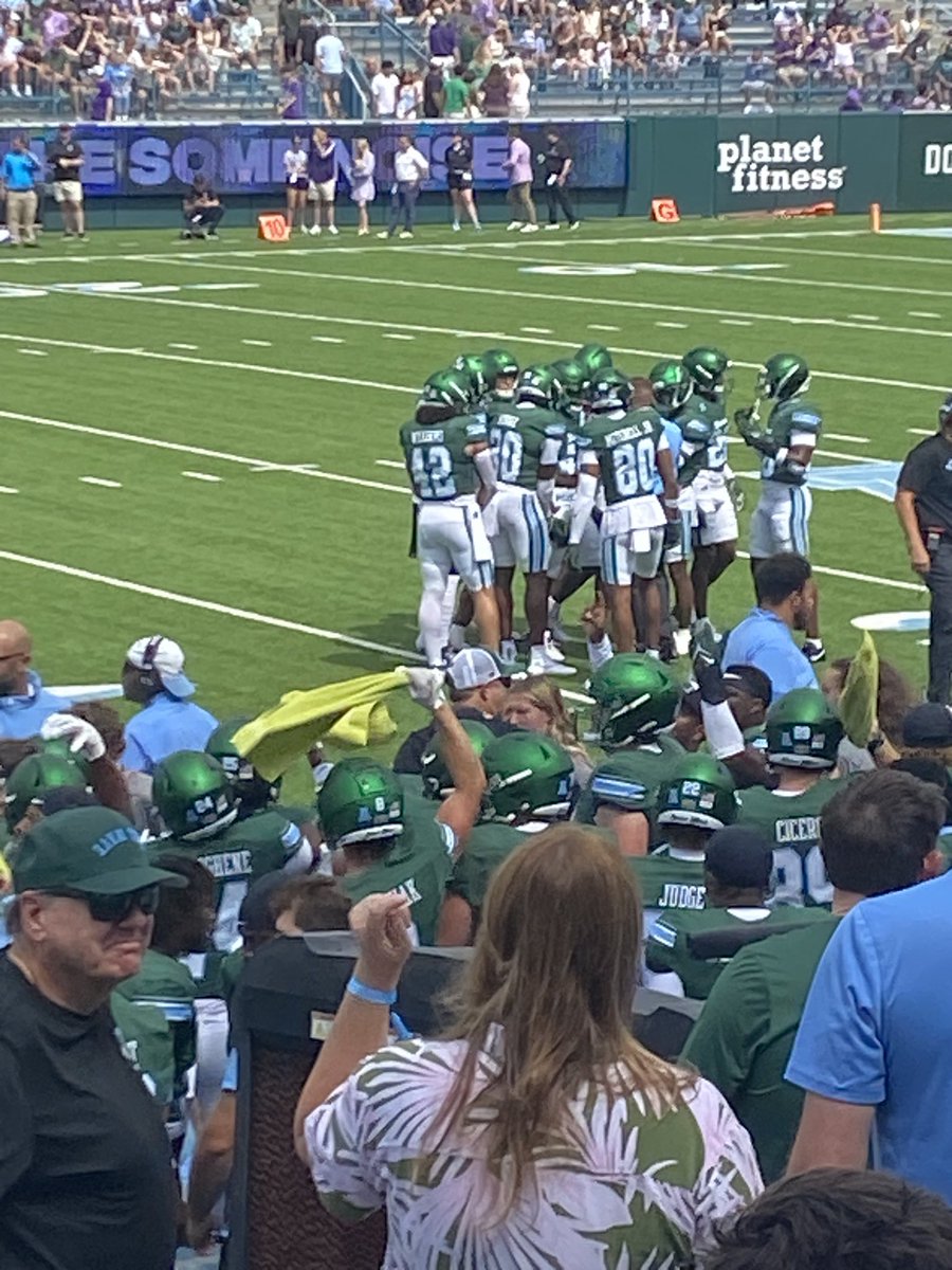 Really cool of #Tulane to play today’s game without decals on their helmets in honor of the victims of Katrina, which hit 20 years ago yesterday.