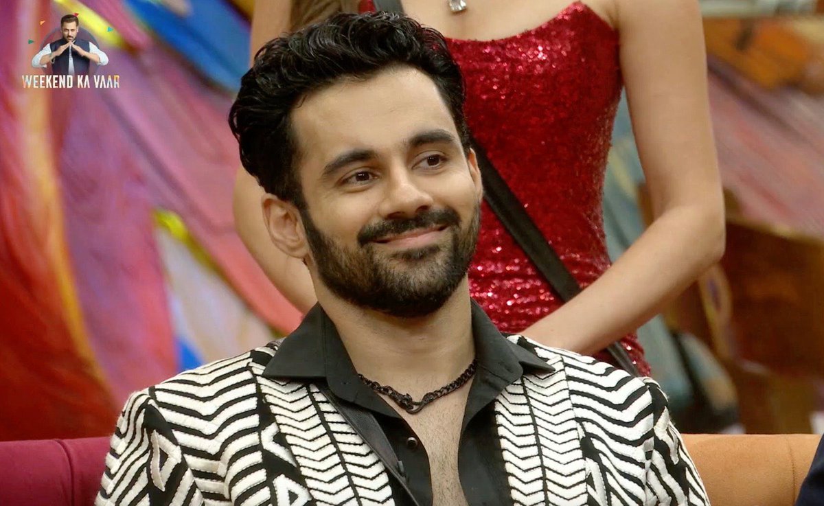 GirlBoss_Azila's tweet image. 1st #WKV &amp;amp; #SalmanKhan already in #Abhishek’s fanclub 😅 

At this rate, should we just courier him the #BiggBoss19 trophy already? 🏆📦😂 Or should we wait 🤔😂

#AbhishekBajaj good going