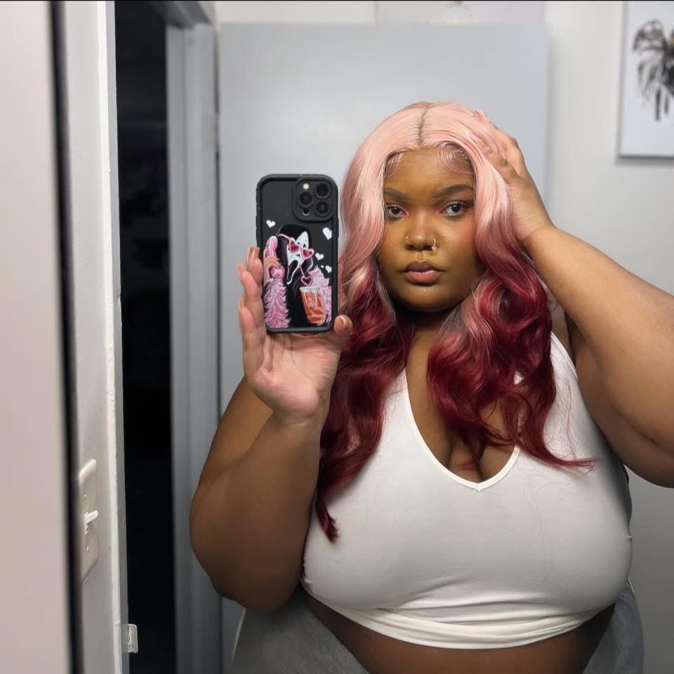 I’m feeling gorgeously happy 💕🫥💫