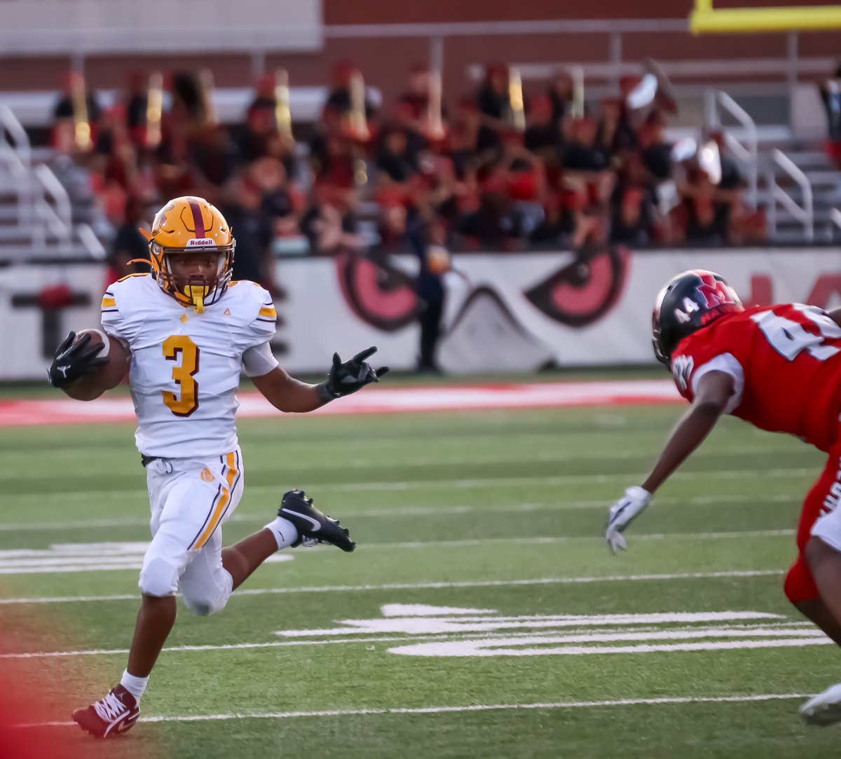Langston Wertz Jr. (@langstonwertzjr) on Twitter photo Get photos from <a href="/JKellyWalker/">KellyThompson</a> from Friday's <a href="/DubCFootball/">West Charlotte Lions Football</a> at <a href="/Monroe_Redhawks/">Monroe Redhawks Football 🏈</a> high school football game
Tap link to view
charlotteobserver.com/sports/high-sc… Get photos from <a href="/JKellyWalker/">KellyThompson</a> from Friday's <a href="/DubCFootball/">West Charlotte Lions Football</a> at <a href="/Monroe_Redhawks/">Monroe Redhawks Football 🏈</a> high school football game
Tap link to view
charlotteobserver.com/sports/high-sc…