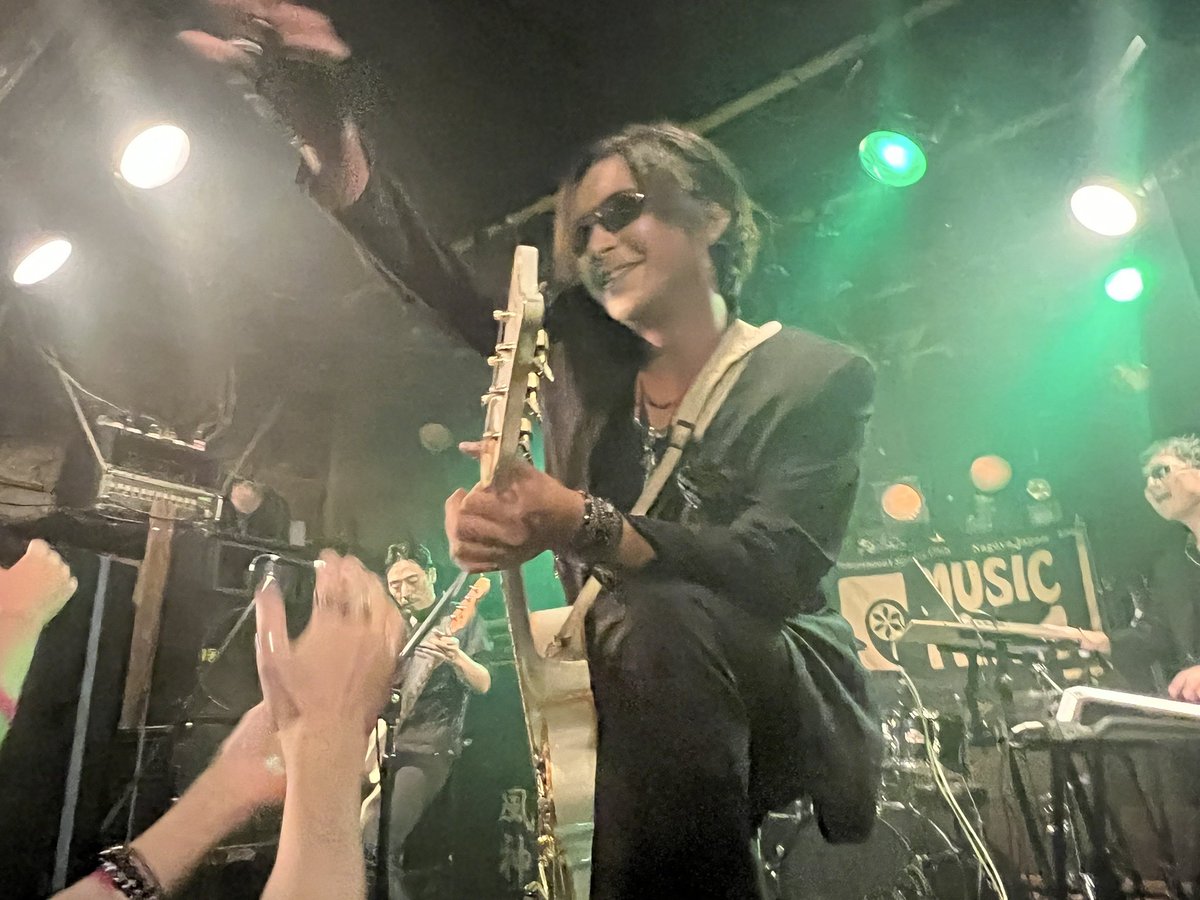 VIRGINIA CAMELの新しいステージに来てくれて本当にありがとう。

これが俺達の答えさ
結成16年
スタイルを貫き続けて到達したぜ

Set list
1.Revengers
2.Not like you
3.Con man N.Y.1973
4.Rainbow in the Rain

かっこいいってのは貫くことだと信じている
ここから魅せていくよ

VIRGINIA CAMELを