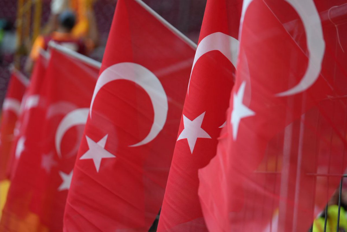 ultrAslan tweet media