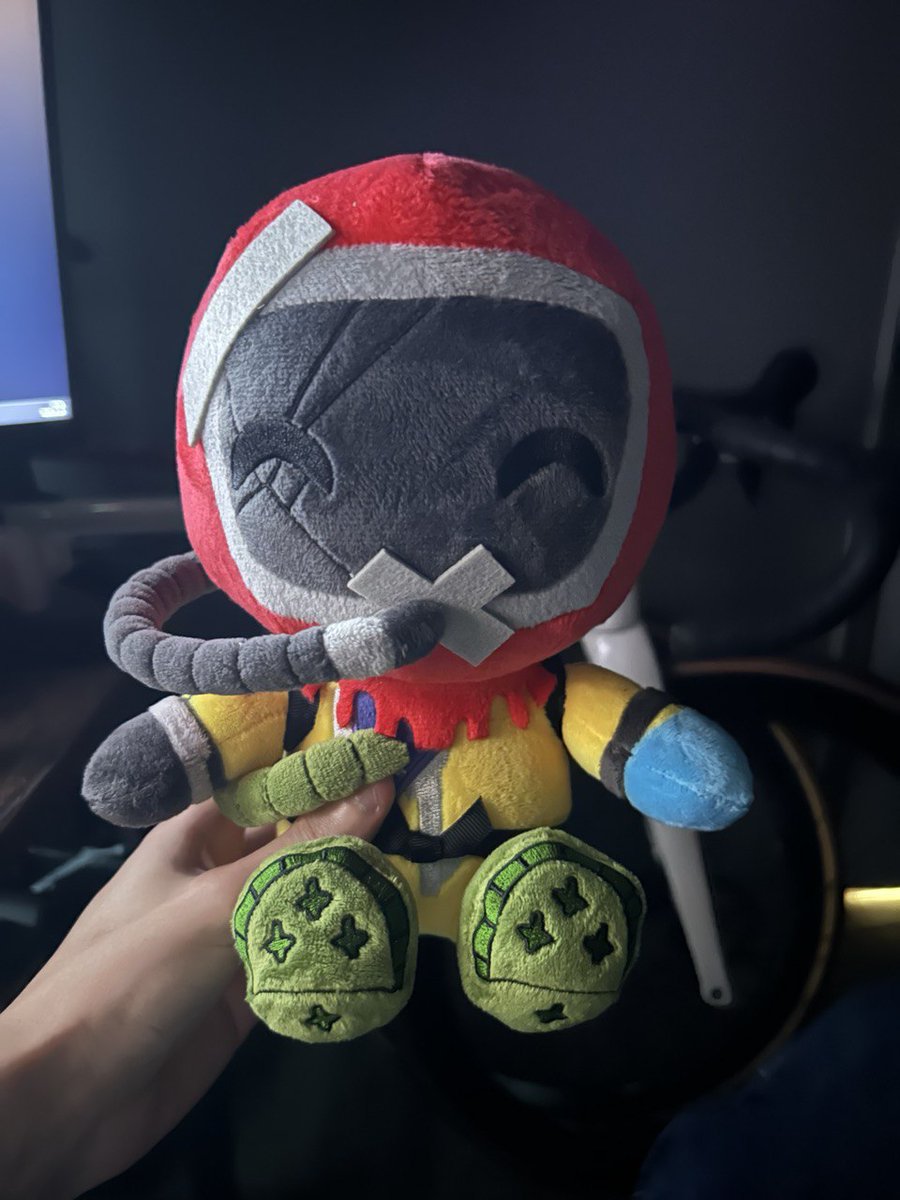 He’s here at last!
My mini Hazmat showed up just in time to keep me safe while I’m working on skins🔥
<a href="/playrust/">Rust</a> 
<a href="/ErrnieGerrn/">Errn 🐸🍄</a> 
<a href="/youtooz/">youtooz</a> 
Thanks, <a href="/tzimisce_lord/">denuvo</a> for helping me get it