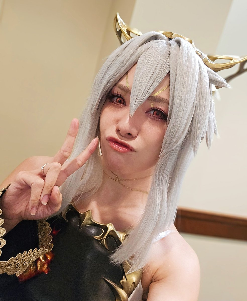 Day 2 of PAX West! 
Come by the Bandai Namco booth (Code Vein 2 side) and take a pic with me, <a href="/auzziejlee/">AUZZIE → PAX West</a> and the official <a href="/CodeVeinGame/">CODE VEIN II</a> motorcycle! 🤍🖤💛