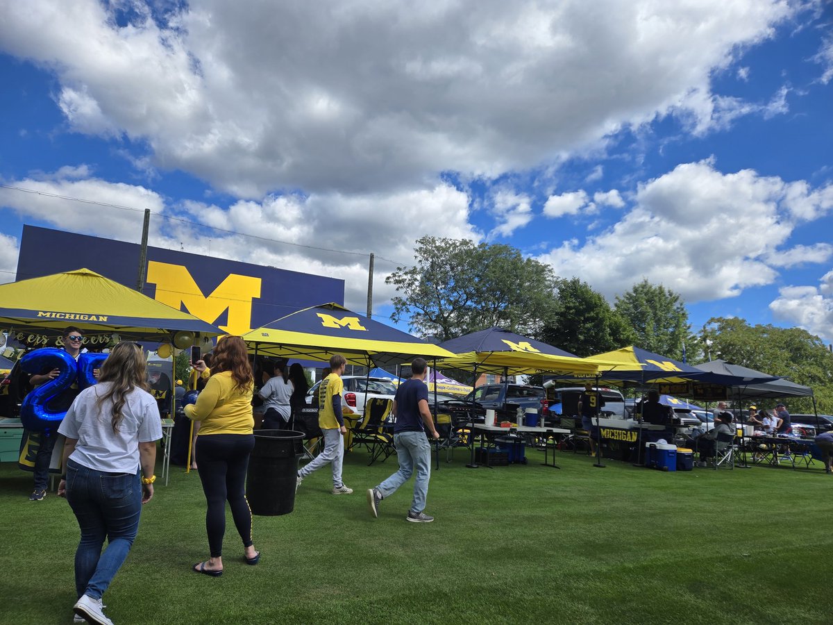 RodzillaSR's tweet image. And here we go.......