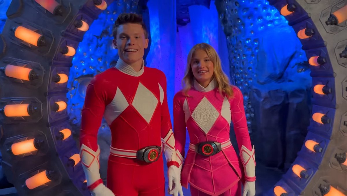 👀⚡️

Ashton e Payton Myler confirmaram em vídeo que o primeiro episódio da web-série POWER RANGERS X NINJA KIDZ sairá em Setembro!