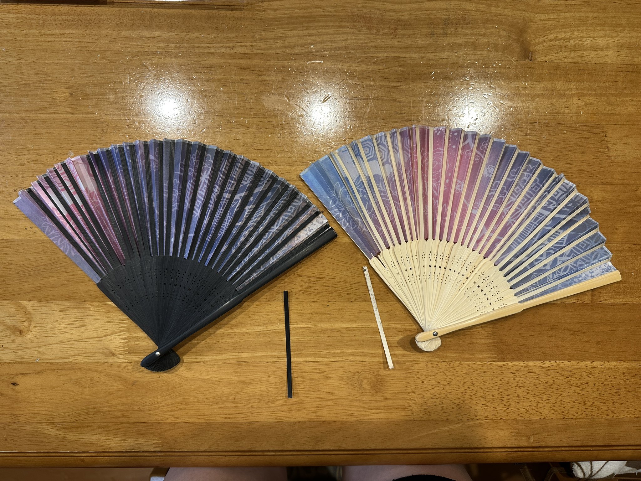 呪物｜舞妓の遺品 赤扇子 霊障あり浄霊3回済 傷汚れあり 61a8dL3cWXL._UF350,350_QL50_.jpg