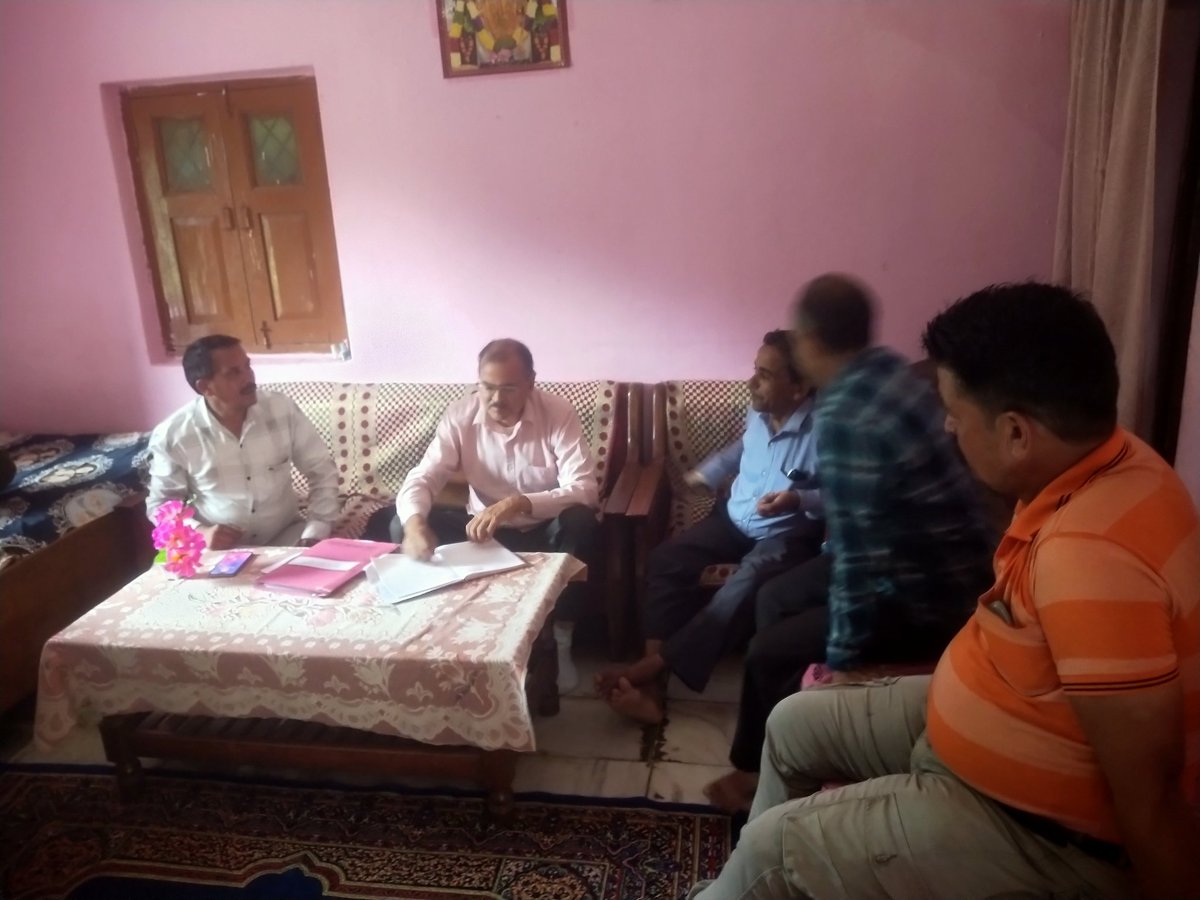 REAPNainital's tweet photo. Today visited Jyoli village and organised community meeting for devloping Jyoli as model village in the leadership of Gram pradhan। Micro planning exercise with community mapping done to harness the potential and strengths of livelihood activities।
@CdoNainital 
@REAPNainital https://t.co/nl7XxLyE3w