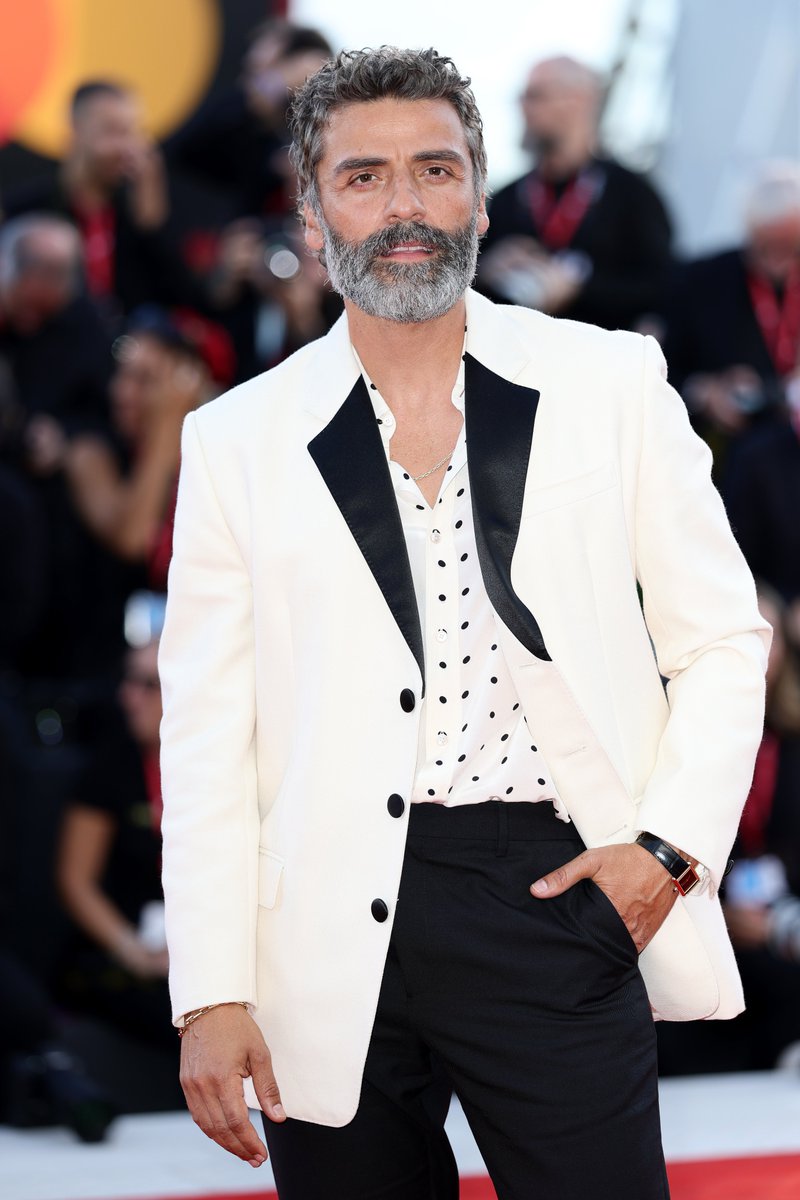 netflix's tweet image. Doctor Frankenstein

Oscar Isaac at the Venice Film Festival premiere of Guillermo del Toro’s FRANKENSTEIN | 📸: Getty