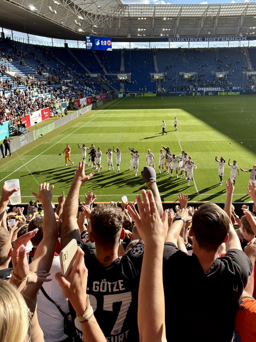 Ausflug mit 10.000 in den Kraichgau mit überzeugendem Auswärtssieg. Gutes Pressing, schnelle Konter, starker Doan und starker Larson. So kann’s weitergehen, #sge! Ungewohnte Wackler bei Kristensen die ersten 30.  Minuten. #tsgsge #eintracht