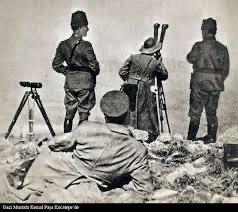 Bağımsızlığımızın ve bir devlet olmamızın en önemli adımı olan Büyük Taarruz Zaferi’nin 103. yıldönümünde, bu zaferi bize armağan eden Gazi Mustafa Kemal Atatürk olmak üzere, silah arkadaşlarını ve şehitlerimizi şükran ve rahmetle anıyor,milletimizin Zafer Bayramını  kutluyorum.