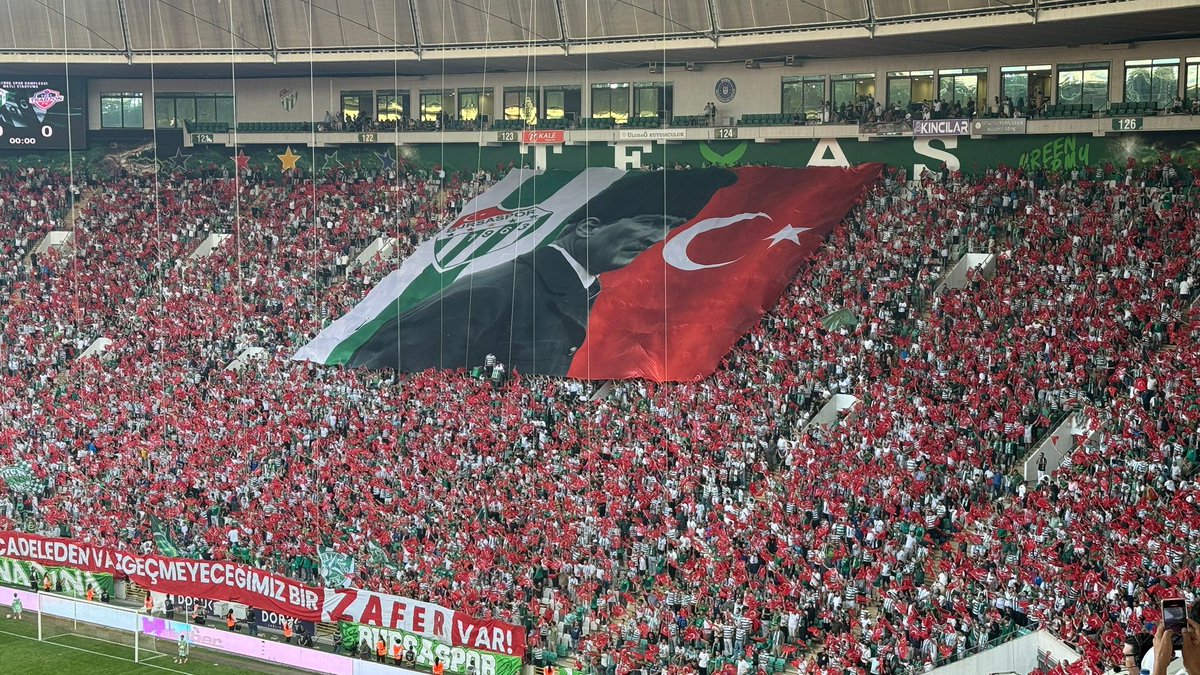 Muhteşem tablo 🇹🇷🇹🇷🇹🇷🇹🇷🇹🇷
<a href="/BursasporSk/">Bursaspor</a> 💚🐊❤️🇹🇷