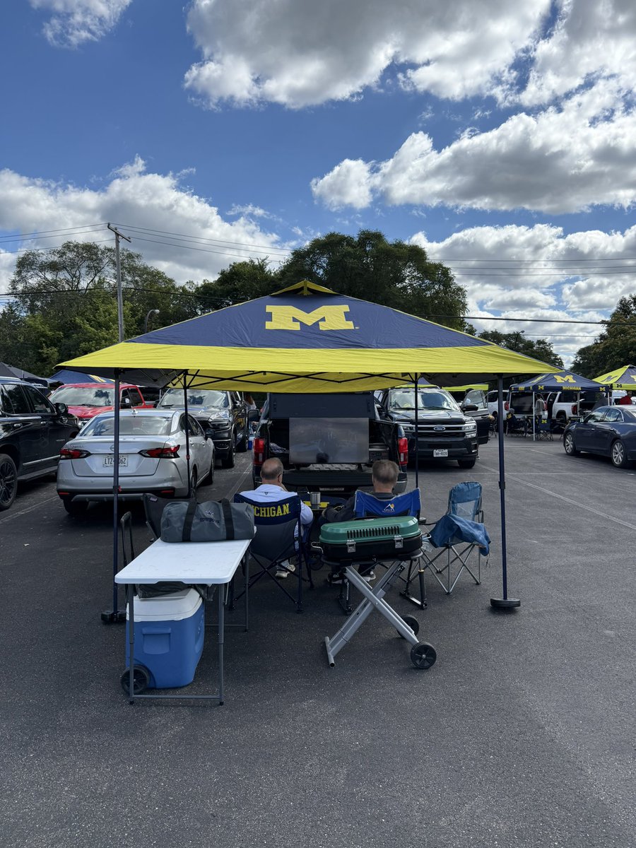 Chris Blessing (@c_blessing) on Twitter photo 