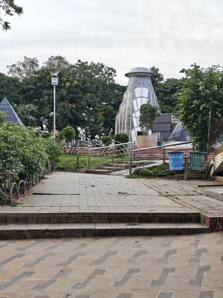 Barrierfre35031's tweet photo. @TravelTelangana It’s disappointing that major attractions like Lumbini Park &amp; NTR Gardens in #Hyderabad still lack wheelchair-accessible toilets &amp; proper accessibility standards.causing huge problems to persons with disabilities. Please take some action soon #AccessibleTourism https://t.co/OHh072mQxV