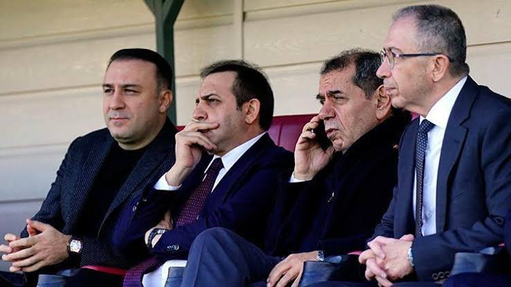 Baskılara boyun eğmeyen fikri hür vicdani hür Galatasaray istiyoruz.

#Yönetimİstifa #DursunÖzbekİstifa