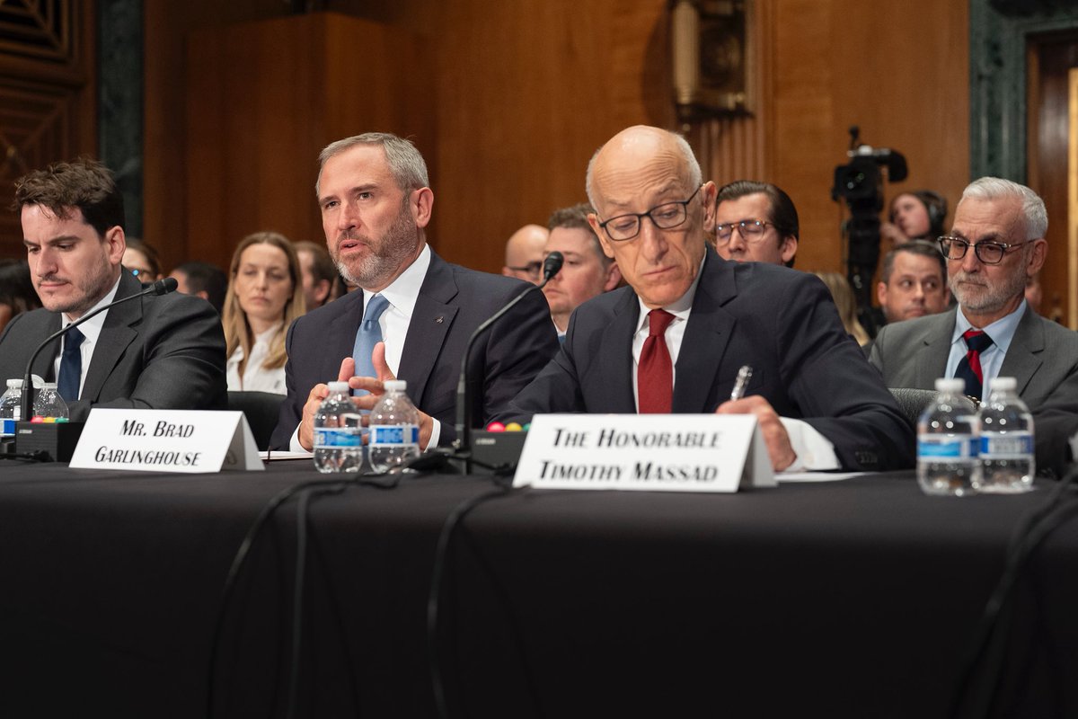 🚨BREAKING: US Senators plan to consider a new version of a crypto market structure bill at the end of September! 

💥PREPARE FOR MASSIVE NEWS💥

$RLUSD 🤝 #XRP