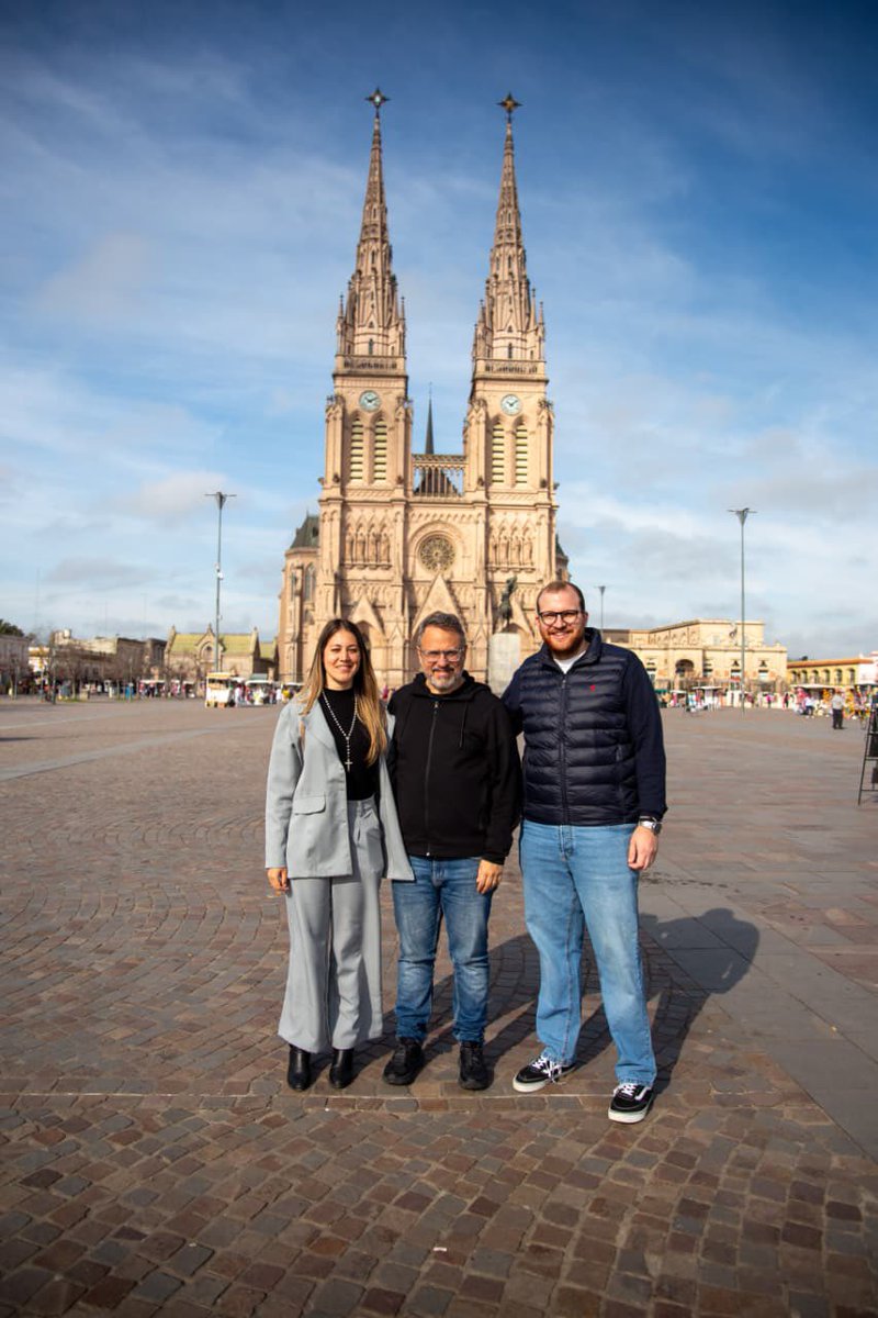 Diego Valenzuela (@dievalen) on Twitter photo Florencia Price y Alexis Hasen, candidatos jóvenes y con mucho futuro para renovar el Concejo Deliberante de Lujan con las ideas de la libertad y el trabajo! 💜 <a href="/LLAenPBA/">Alianza La Libertad Avanza - PBA</a> Florencia Price y Alexis Hasen, candidatos jóvenes y con mucho futuro para renovar el Concejo Deliberante de Lujan con las ideas de la libertad y el trabajo! 💜 <a href="/LLAenPBA/">Alianza La Libertad Avanza - PBA</a>