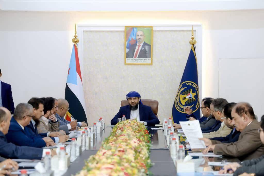 لأول مرة  القائد ابو زرعة المحرّمي يرأس اجتماعا للقيادة التنفيذية العليا بالمجلس الانتقالي الجنوبي