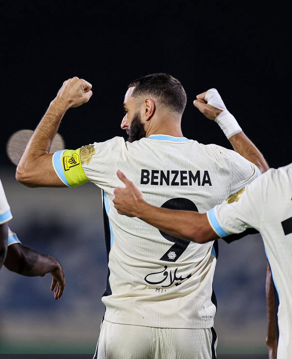 الف مبروك لنمور وان شاء الله من فوز إلى فوز مبروك يا جمهور الذهب 💛🖤💛🖤