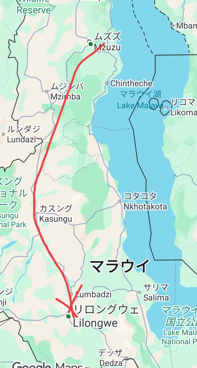exitworker's tweet image. マラウイのムズズから首都リロングウェまでバスで移動。約360㌔、乗車8時間で4万クワチャ（3400円）。夜9時前に郊外のターミナルで降ろされたが周辺は真っ暗。世界最貧国とあって首都なのに街灯すらない。何とかバイクタクシーつかまえて宿にたどり着いた。やれやれ。#アフリカ縦断　#マラウイ
