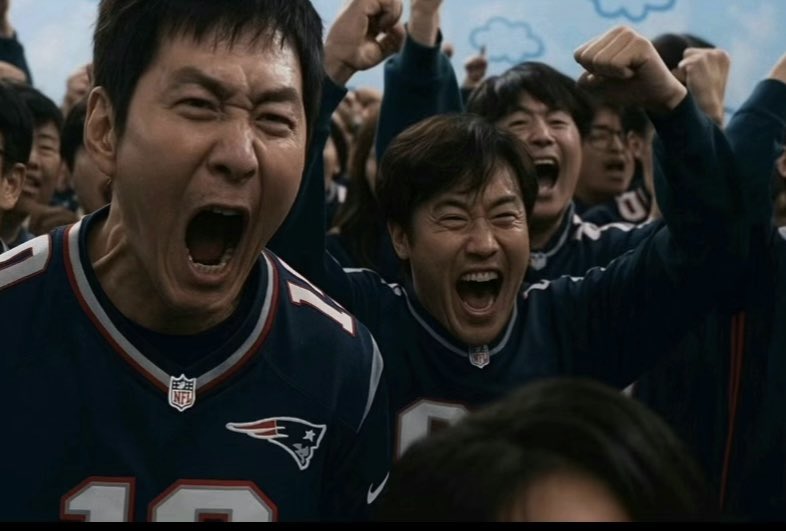 NotAryanist's tweet photo. @Patriots @DKSportsbook WE LOVE DRAKE MAYE https://t.co/tGnDUrEGqs