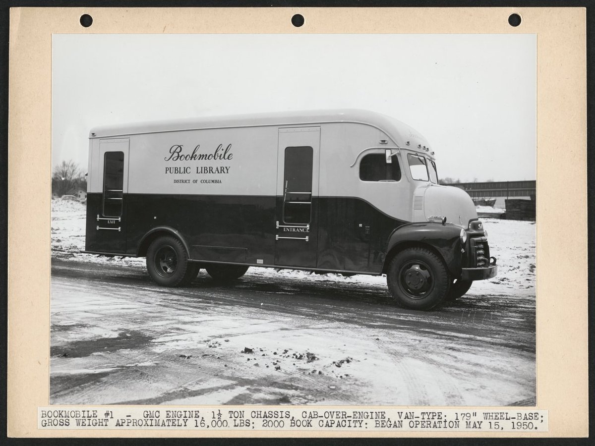 dcpl's tweet image. During the 1950s–60s, DC Public Library hit the road with the bookmobile 🚐💨. These rolling libraries brought stories, learning &amp;amp; resources to underserved neighborhoods—ensuring everyone had the chance to read, learn &amp;amp; grow. digdc.dclibrary.org