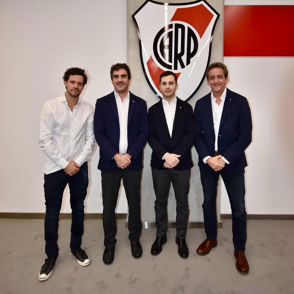 Orgulloso de acompañar a @StefanoCDiCarlo como candidato a vicepresidente primero en la lista Filosofía River para continuar trabajando por nuestro querido club. 
Gracias a <a href="/RodolfoDonofrio/">Rodolfo D'Onofrio</a> y <a href="/JorgeBrito/">Jorge Brito</a> por la confianza en estos 12 años como tesorero. 
Y GRACIAS fundamentalmente