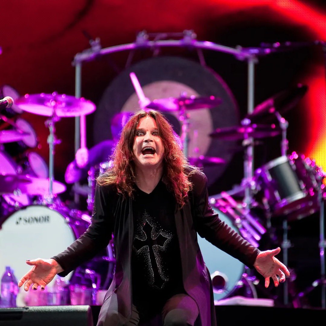 I don't wanna say goodbye
When I do, you'll be alright
After all, I did it all for you
youtu.be/dBF78tA443A?si…