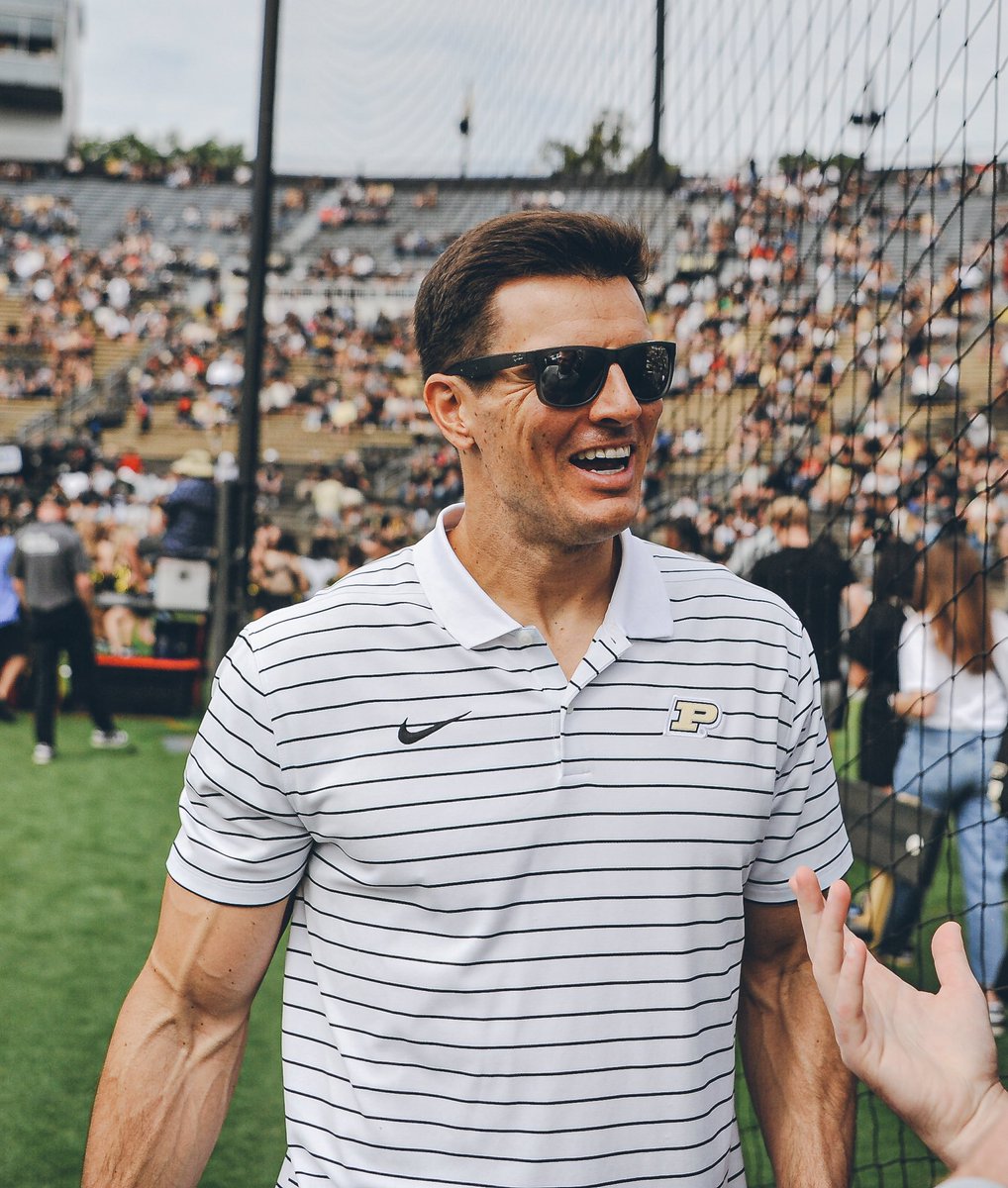 Welcome home to our Honorary Captain Ryan Kerrigan, one of the greatest defenders in Purdue history and a four-time NFL Pro Bowler. 

#BoilerUp 🚂