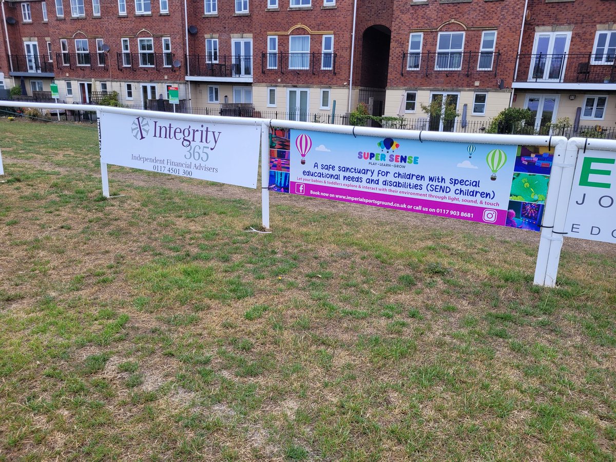 Thank you to our new pitch side sponsors 🙏⚽️🙏
More spaces available please message if interested 👊