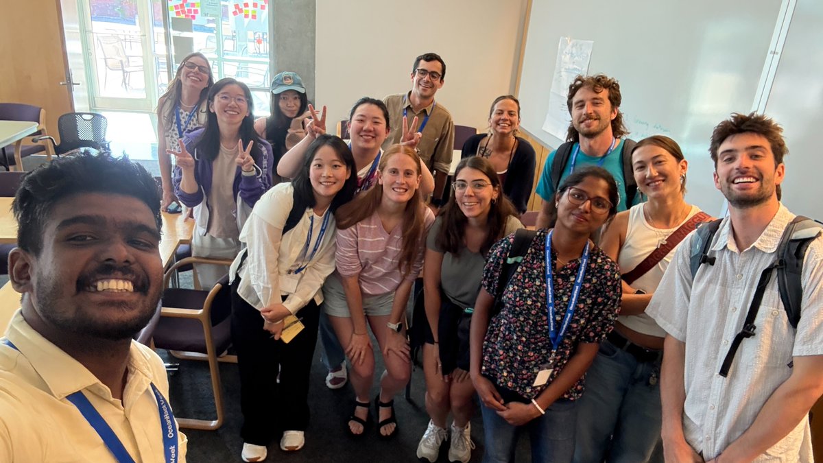 Thrilled to join #OceanHackWeek 2025 at Uni. of Washington! As the only 🇱🇰 participant, it was inspiring to step into marine data science from a zoology background &amp; learn so much from this amazing community!

Grateful to the organizers, mentors &amp; instructors for their support!🙏