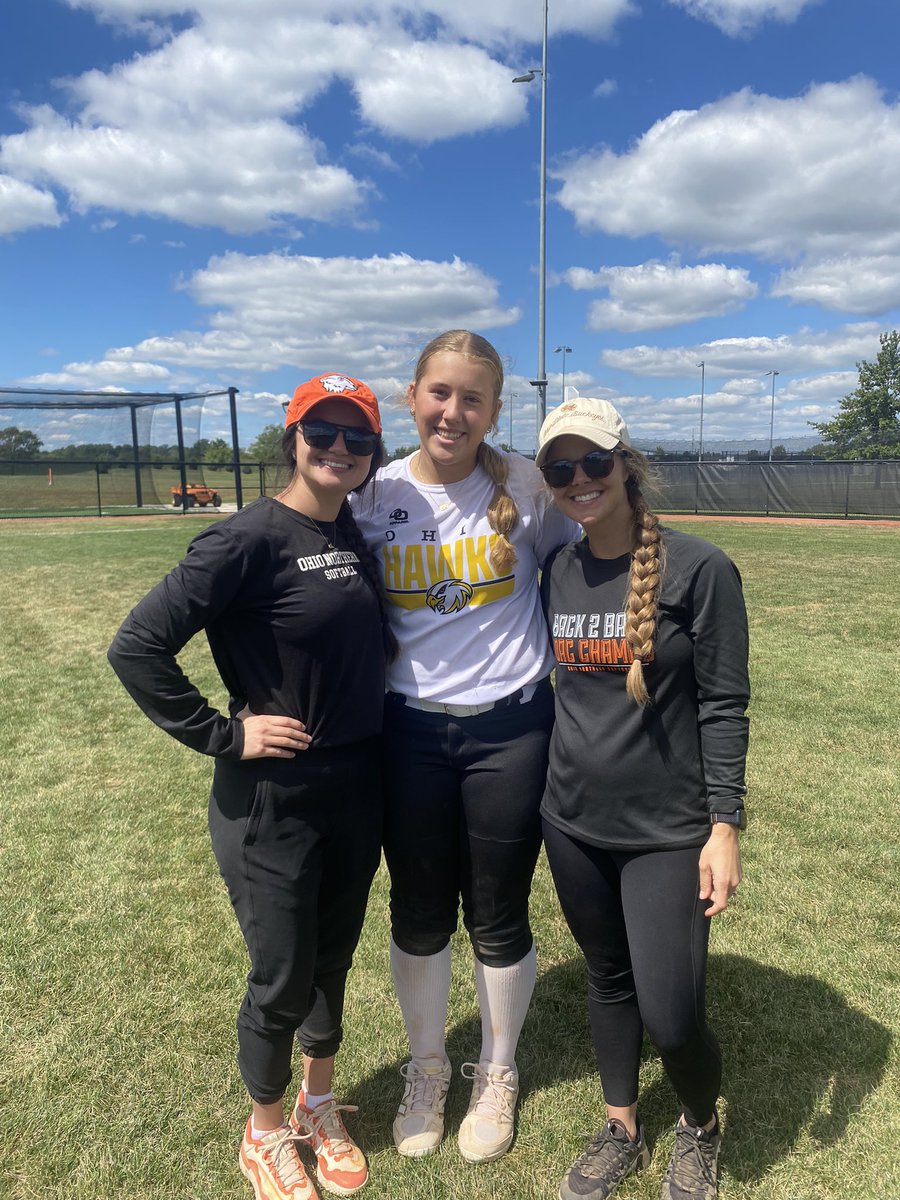 I had an amazing time at the <a href="/ONUSoftball/">ONU Softball</a> Prospect Camp today! I learned so much and loved all the different drills! #GoBears 🐻‍❄️🖤🧡<a href="/Srain10/">Summer Collins</a> @TaylorBiggs