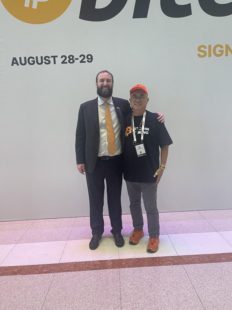 Gotekcanada's tweet image. A great honor with @DavidFBailey during @BitcoinConfAsia