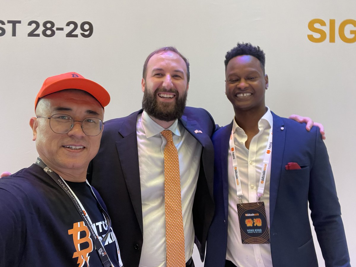 Gotekcanada's tweet image. A great honor with @DavidFBailey during @BitcoinConfAsia