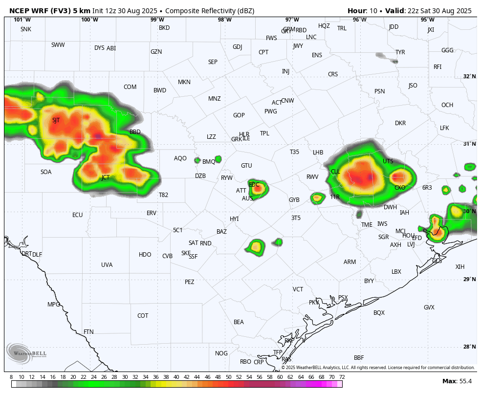 shelwinkleywx's tweet photo. #TAMUvsUTSA Weather Update: 

4 different versions of data for what the radar could look like in the Brazos Valley ~5pm.

Disturbance dropping out of North Texas + stalled front near the area = a chance for isolated to some scattered storms ~3pm - 7pm
🧵/1 https://t.co/sX0mjN4ua0