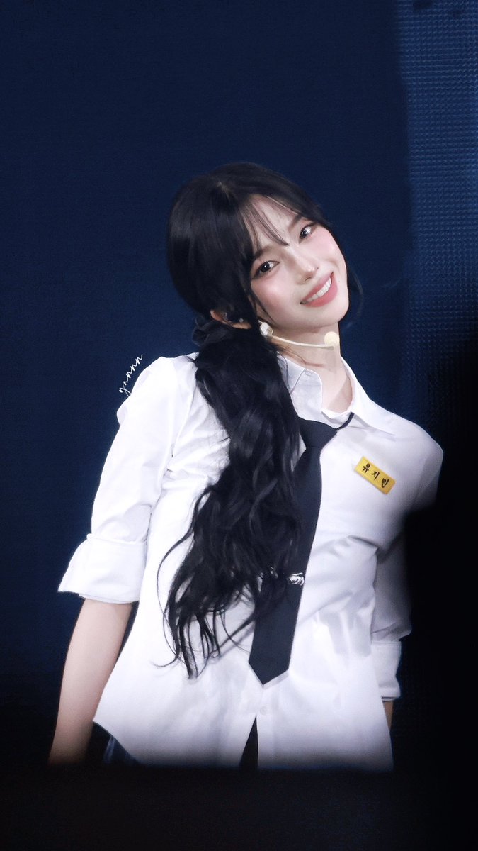 250830 콘서트 day2

#Karina #카리나 
#에스파 #aespa
#SYNK_aeXISLINE