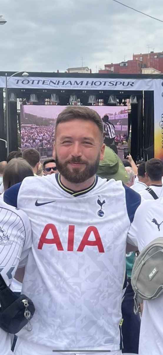 Coach Les tweet media