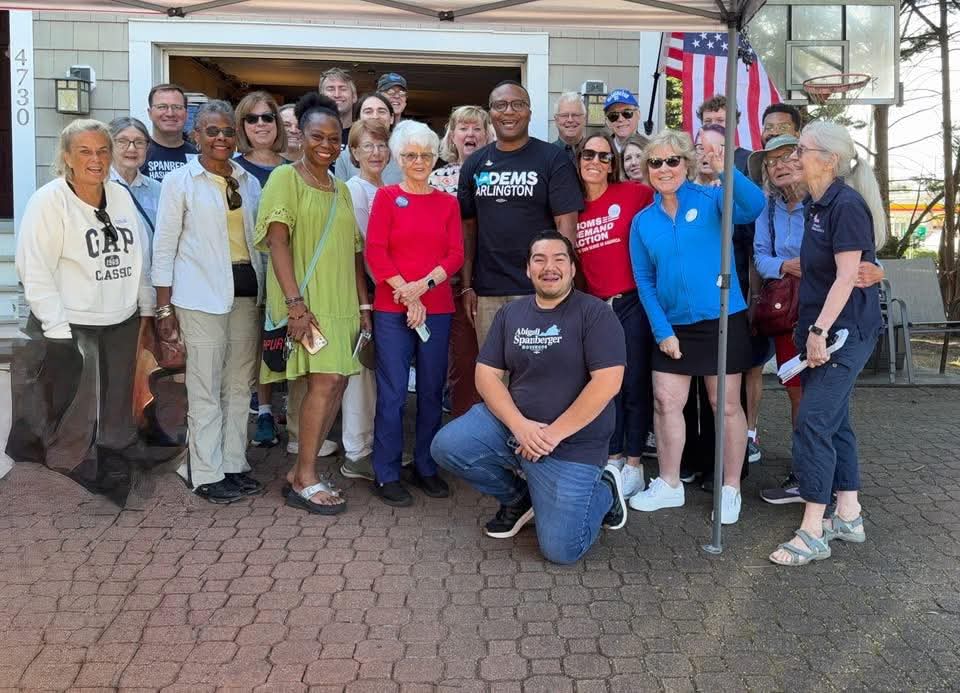 Arlington <a href="/MomsDemand/">Moms Demand Action</a> went canvassing today for our gun sense ticket <a href="/SpanbergerForVA/">Abigail Spanberger</a>, @SenatorHashmi and <a href="/jonesjay/">Jay Jones</a>!