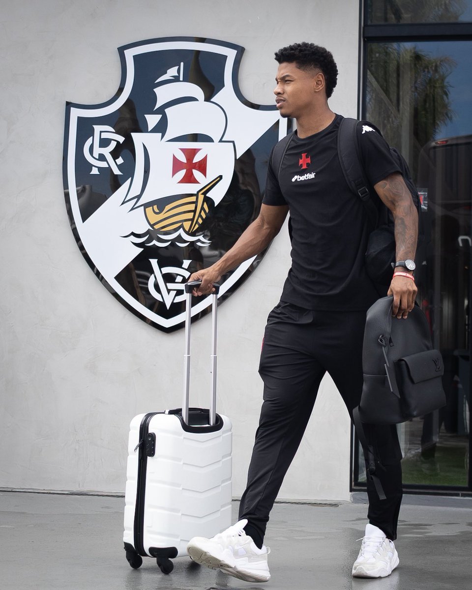 RJ ✈️ PE 💢 A delegação vascaína está iniciando a viagem com