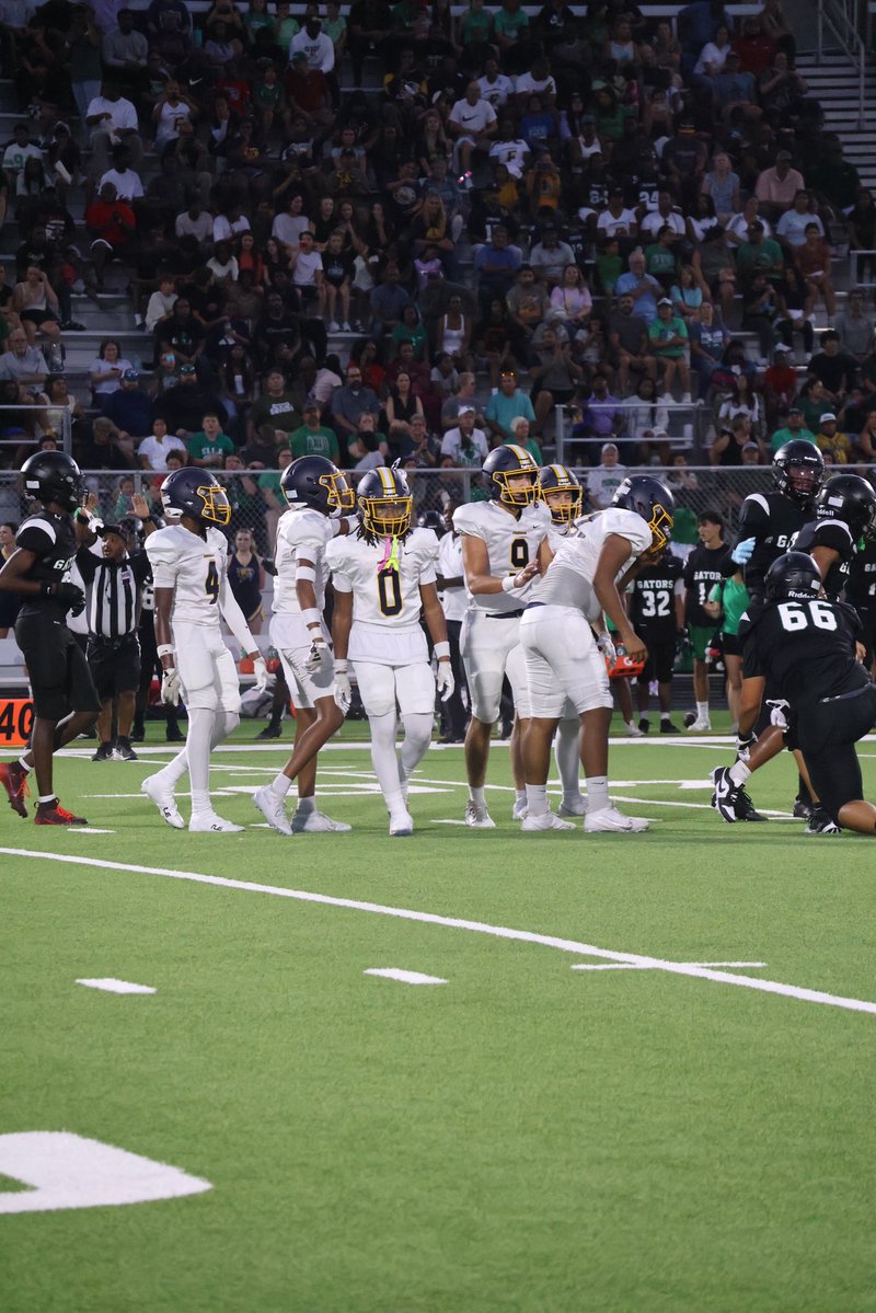 Dayton Barnes (@daytizzy_) on Twitter photo Great win @ Tomas to start the szn with 1 interception 1 forced fumble 5 tackles and a forced inc <a href="/fhsgoldfootball/">Freeman High School Football</a> <a href="/BarnesTwinsDad/">Darius Barnes Jr</a> Great win @ Tomas to start the szn with 1 interception 1 forced fumble 5 tackles and a forced inc <a href="/fhsgoldfootball/">Freeman High School Football</a> <a href="/BarnesTwinsDad/">Darius Barnes Jr</a>