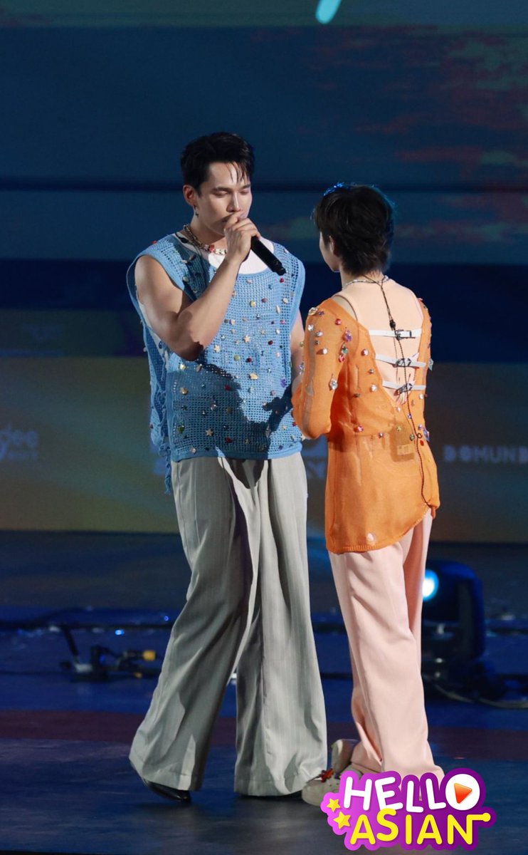 พี่แม้ก น้องณฐ น่ารักกมากกกก 
กับโชว์จาก ซีรีส์ ที่สามของเธอ
DMDSPORTDAY X MAXNAT 
#maxnat #MaxNat #DMDSPORTDAY2025