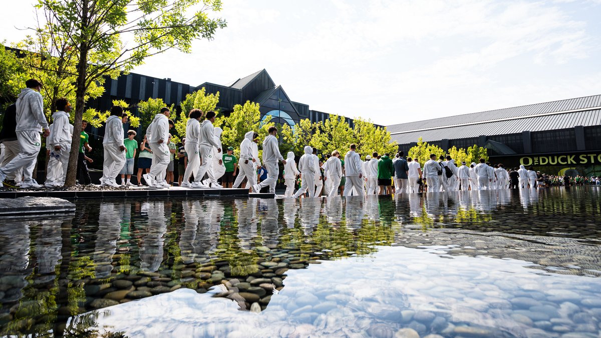 March to Victory. #GoDucks